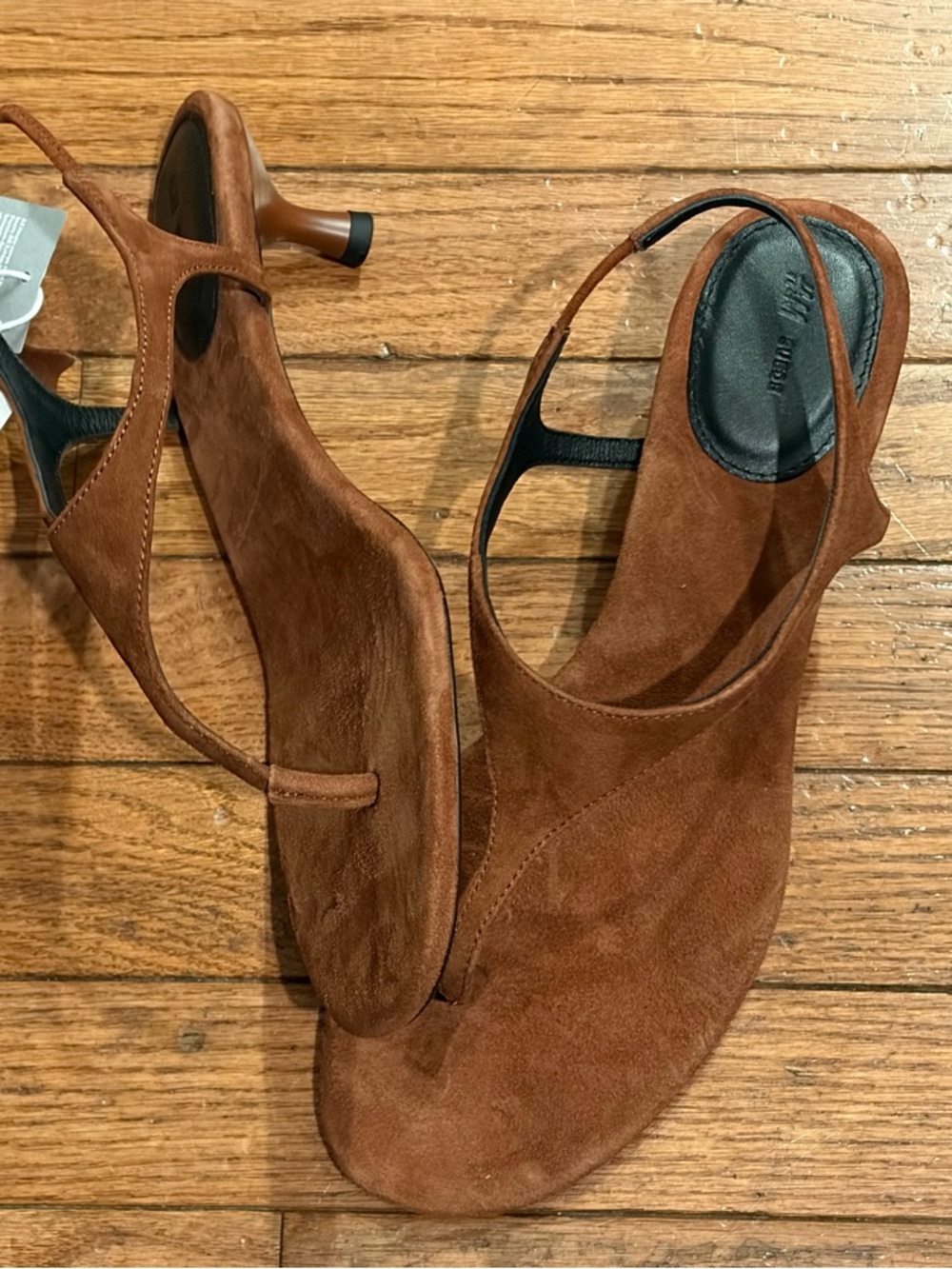 H&M Edition Thong Styled Brown Suede Kitten Heel  Sandal Sizes 7& 8 NWT - Picture 10 of 10